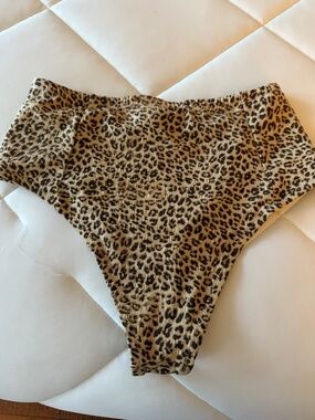 Thrills Leopard Print Bikini Bottoms Size AU 6 / US 2 Cheeky Swim